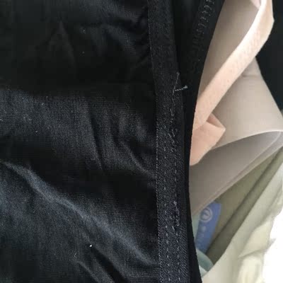 质量不是很好 不值这个价 快递挺快的