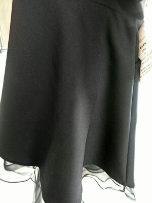 衣服很满意,穿着也好看,还有一个小礼物🎁,回来的也快。祝老板生意兴隆! 衣服很满意,穿着也好看,还有一个小礼物🎁,回来的也快。祝老板生意兴隆!