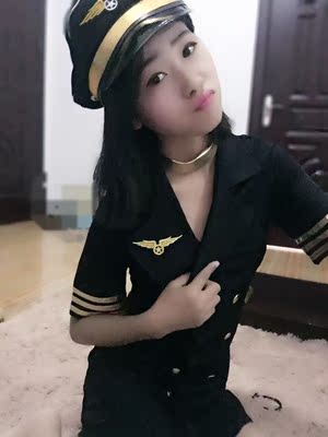 物流很快，收到第一感觉料子很好很舒服，特别喜欢小帽子，满分！