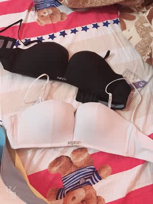 很性感穿上刚刚好很提胸，物量也很好很喜欢下次还光顾的祝老板生意兴隆