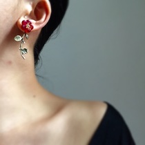 Designer Original Small Crowdqipao Earrings Wine Red Plum Blossom Shaped Retro Glazed 925 Silver Ear Nail