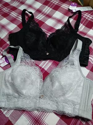 很轻薄，特别舒服，穿着也很聚拢效果透气，棒棒哒，物流要是能快点儿就更好了，总之挺满意的，很喜欢