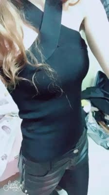 宝贝质量超级好，粘性很大而且形状也很好，用起来很赞，瞬间小胸变大胸，而且穿戴起来很方便，贴上去一扣就可以得到很好的效果，以后穿露背的衣服就可以用啦~客服人也超好，购买时买后能提供很好的帮助，爱你们哦，会再来的