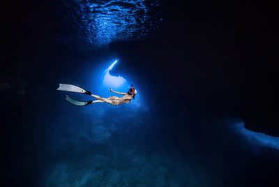 超好看哦 不过上衣有点容易走光 超好看哦 不过上衣有点容易走光