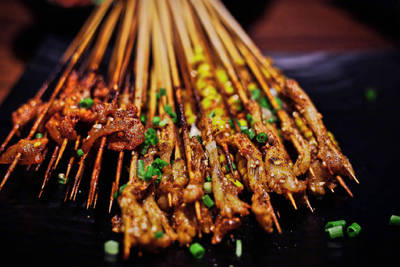 因为本仙女很懒，不想每一件商品都一样一样地去写好评，所以特意写了这样一个评论。但是这件商品无论是质量、材质还是款式，肯定都是本仙女所中意的，如果本仙女不喜欢的话，本仙女收到货肯定是会很生气的，很气很气的那种哦。不然这个评论肯定会变成那种喋喋不休，怨气横生，怨天怨地的那种。最后当然不可能忘了给这件商品一个好评，给各位爱淘宝的宝宝们一个购物参考，这个产品还是非常值得购买的！ 祝看到这条评论的各位小仙女们永远年轻漂亮美丽大方，永远都是16岁