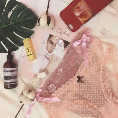 我大概就是传说中的拍照小能手了吧哈哈,很喜欢。我梦到彼时彼刻灰色的你,像一团蓬松的毛线球,伏在我身边。我下意识地挨着你,感觉到一点点真实的温度。 我大概就是传说中的拍照小能手了吧哈哈,很喜欢。我梦到彼时彼刻灰色的你,像一团蓬松的毛线球,伏在我身边。我下意识地挨着你,感觉到一点点真实的温度。