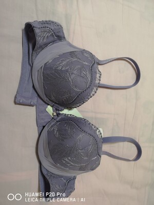 偏爱紫色的我，囤了好几款紫色内衣，试穿后感觉对得起这个价格。慢慢用吧。