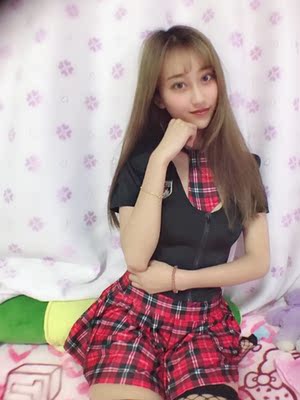 买来直播用的。质量真的不错 料子很舒服。 穿上身材显得很而且也没有很暴露 心水这件制服哈哈 买来直播用的。质量真的不错 料子很舒服。 穿上身材显得很而且也没有很暴露 心水这件制服哈哈