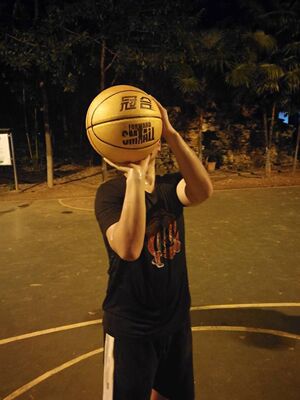 讨论冠合篮球怎么样,冠合质量如何,值得入手吗