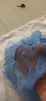 质量有待提高 穿不到一天就抽开了