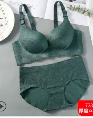 真的是物有所值，宝贝质量很好，轻薄透气，柔软舒适,穿上非常舒服。，非常好卖家服务态度非常好，发货速度也非常快，包装的严实，没有任何破损，快递小哥送货非常快。总体来说是一次非常愉快的购物，下次需要还会再来。