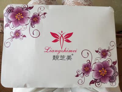 包装特精致,第一次买衣服是这样的包装,唯一有点不太好的就是衣服的质量摸起来不是很软,但是整体效果来说还是很好的😊 包装特精致,第一次买衣服是这样的包装,唯一有点不太好的就是衣服的质量摸起来不是很软,但是整体效果来说还是很好的😊