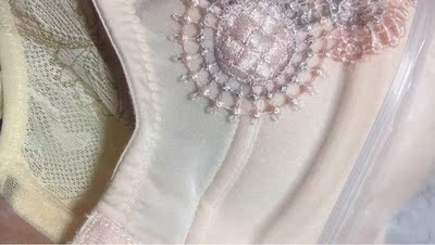 终于收到我需要的宝贝了，东西很好，价美物廉，谢谢掌柜给换货！说实在，码数偏小，偏小很多，被迫换货了，有些断码了，换货不成只能退货了，但是总体来说面料确实很好，柔软舒适。再说这款宝贝，正是我需要的，收到的时候包装完整！不得不得竖起大拇指。下次有活动的时候我要买大码了，到时候麻烦掌柜给个优惠哦！