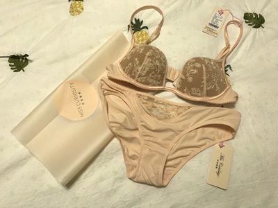 此用户没有填写评价。