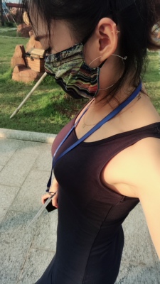 爱极了，料子非常舒服，非常喜欢，超显身材，决定把所有颜色都买下来&hellip;&hellip;