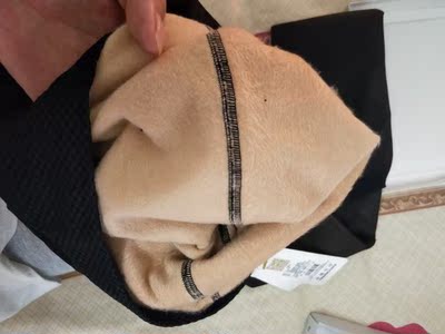 老板人特别好,袜子质量也非常好,很有型,值得购买,等天气冷一点就可以穿了,一分钱一分货,真心推荐 老板人特别好,袜子质量也非常好,很有型,值得购买,等天气冷一点就可以穿了,一分钱一分货,真心推荐