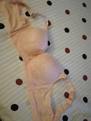 宝贝非常棒，型号正好，胸型正，客服很负责任，非常满意的一次购物！谢谢客服!谢谢老板!下次还会光顾，祝老板发财！