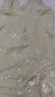 质量很好，物超所值，质料应该很透气，收腹效果也不错。