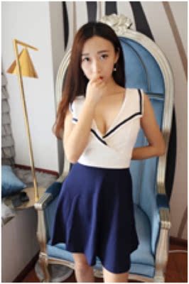 漂亮的裙子,喜欢这种撞色的,真的好显瘦哦,颜色也显肤白,好不好大家看图片效果就知道了,嘿嘿!! 漂亮的裙子,喜欢这种撞色的,真的好显瘦哦,颜色也显肤白,好不好大家看图片效果就知道了,嘿嘿!!