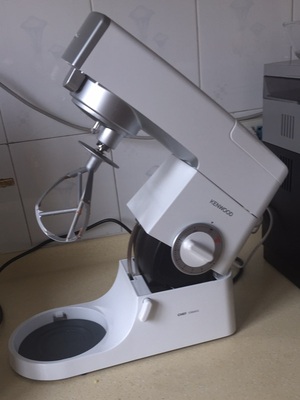 点评揉面用凯伍德厨师机怎么样,揉面出膜吗?凯伍德哪款好用