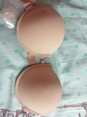 回购的，不会掉，不空杯，穿着很舒服！