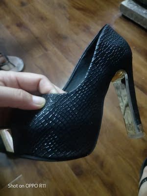 鞋子很好穿，我推荐给我朋友了