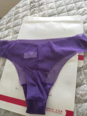 终于收到了 面料是那种丝袜型的 还没试 试了再来告诉大家