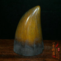 Antique Tibetan Tibetan old horns sharp raw horns hand-held pieces of old goods horn carving home writing corner ornaments