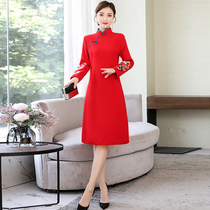 Chinese New Year Cheongsam winter womens demure atmosphere improved version of retro thickened warm slim-fit Chinese style long-sleeved dress