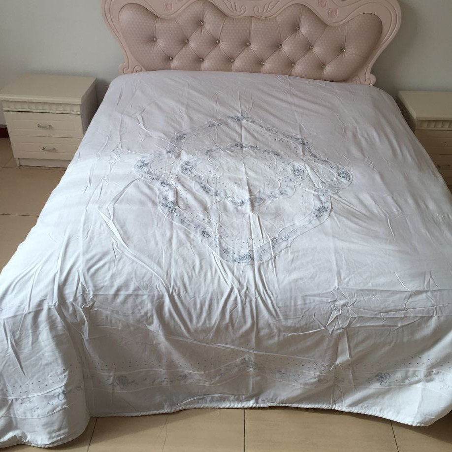 出口尾单瑕疵处理纯棉老棉布被套柔软舒服刺绣绣花工艺赔钱甩