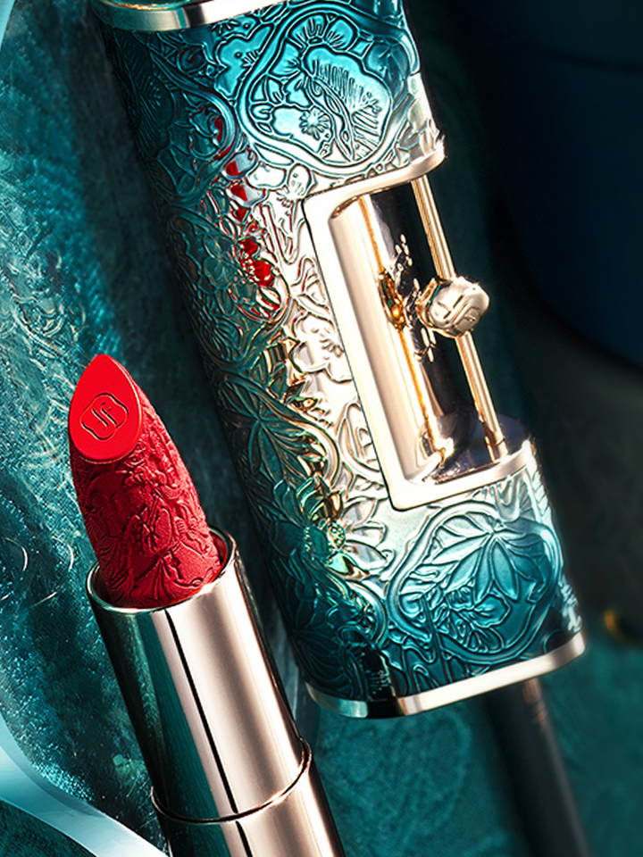 花西子同心锁口红浮雕雕花哑光唇膏