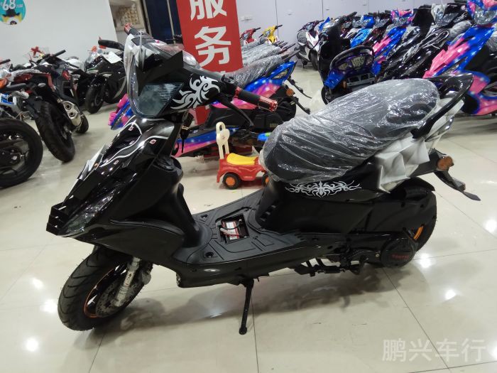 新款白幽灵鬼火女装踏板车摩托车125cc100cc150cc全场