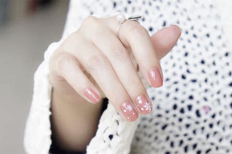 玩卡075裸肤色美甲蔻丹芭比树脂光疗甲油胶健康持久可卸彩胶