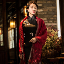 Yue silk shawl bib embroidery Joker Chinese style big scarf retro cheongsam shawl