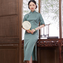Xiyue 2021 spring and summer new retro silk elastic satin long side cheongsam elegant temperament dress women