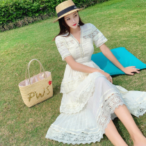 Summer dress new French retro niche lace stitching sexy V-neck beige short sleeve long pleated dress