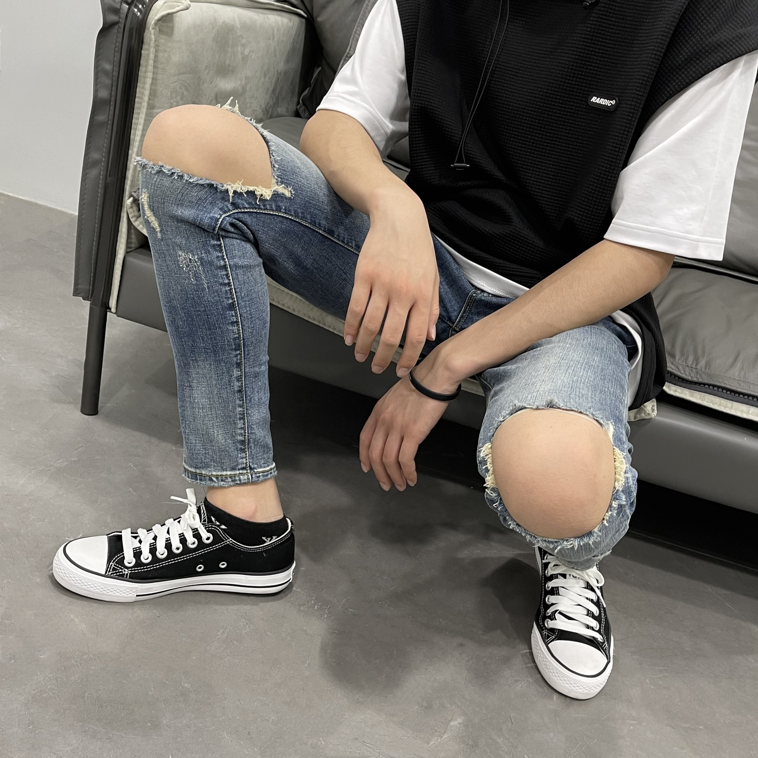 高街时尚乞丐破洞修身小脚牛仔九分裤男潮夏新韩版青春弹力中低腰