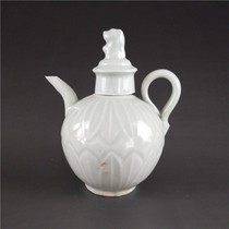 Ancient Song Lake Tiankn White porcelain carved flower holding pot Kettle Jingde Town porcelain swing piece imitation process antique ancient porcelain