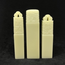 Green fields stone seal door elephant tooth white white fruit gold dazzling light freeze gold dazzling gold jade east seal door green