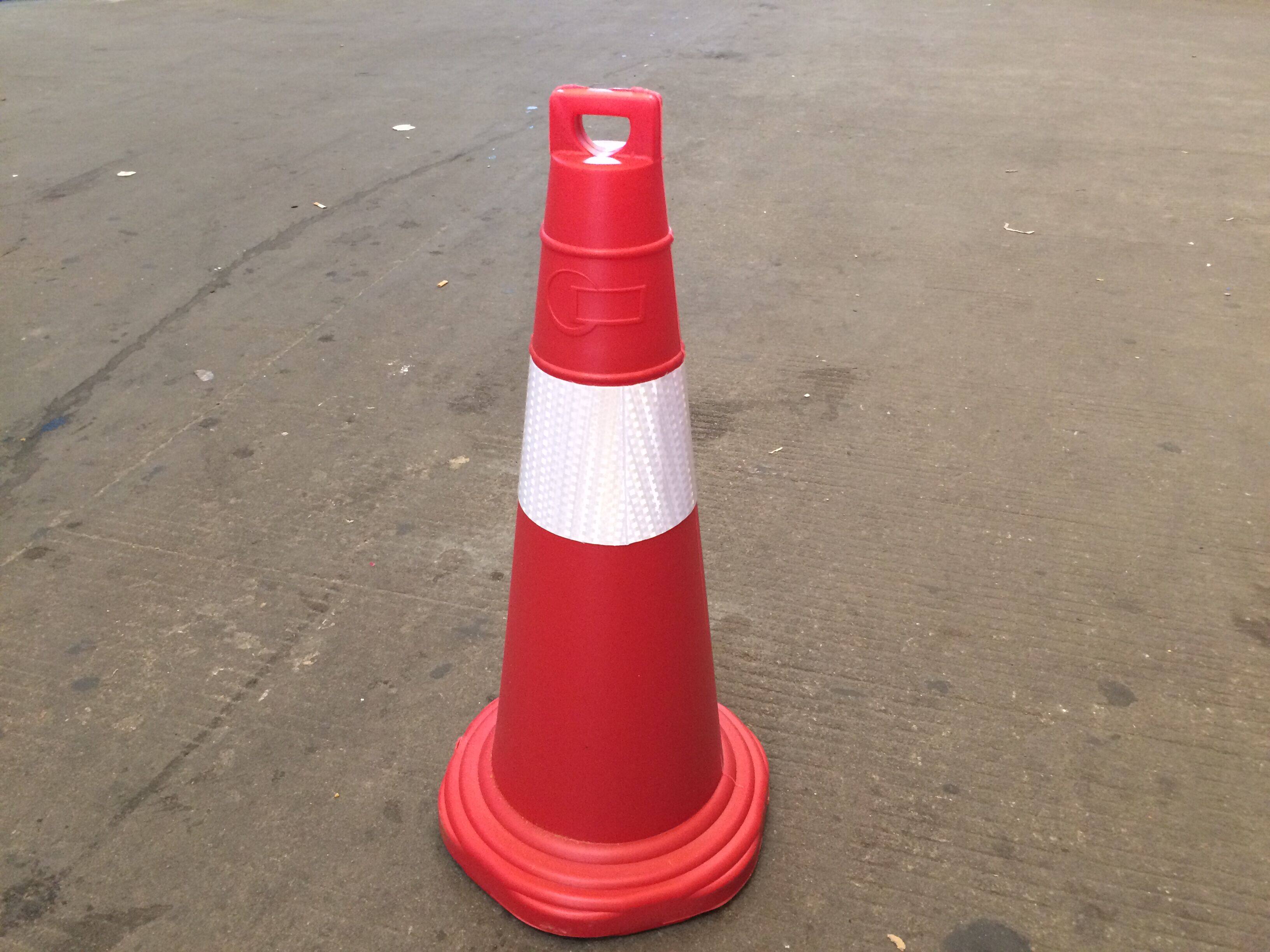 塑料路锥70cm提环雪糕筒桶反光交通安全警示锥隔离路桩路障路标