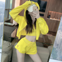 Early Autumn Sports Suit Women 2021 Net Red Fashion Expats slim Lianhood casual wide-legged shorts Two sets of spring and autumn