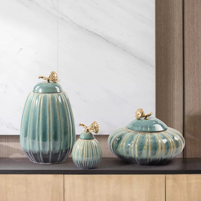 The new Chinese style pumpkin jars China club floor front desk closet brass lotus cover handle soft decoration
