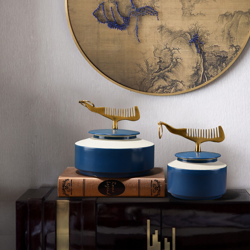 Classical style comb storage tank is placed a blue ceramic decoration ware version into craft gift