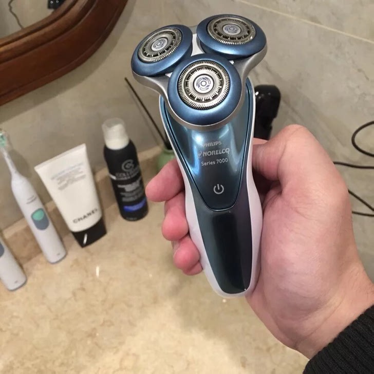 飞利浦剃须刀拆卸图解