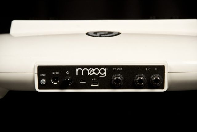 Moog MOOGTheremini ມີໃບອະນຸຍາດຕົ້ນສະບັບຂອງອາເມລິກາ