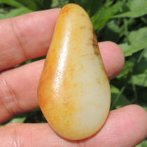 Dialect Hetian Jade special big leak only 128000 yuan rare and famous product Juhongxin leather gold package silver seed material play material F