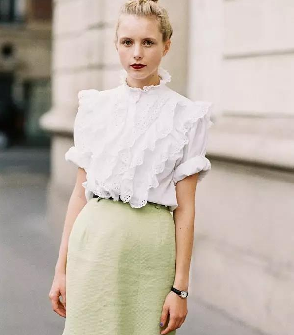 好看的拉夫领就要做王的女人