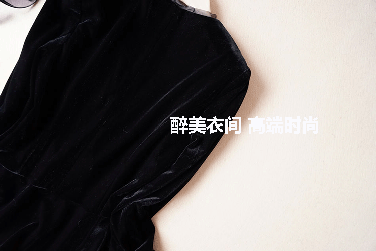 chanel黑色金絲女西裝 新款時尚女裝金絲絨小西裝外套女士春秋季修身西服燈芯絨短款上衣 chanel黑金