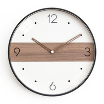 Modern minimalist Nordic creative wall clock Living room bedroom household ultra-quiet clock Solid wood wall-mounted quartz clock