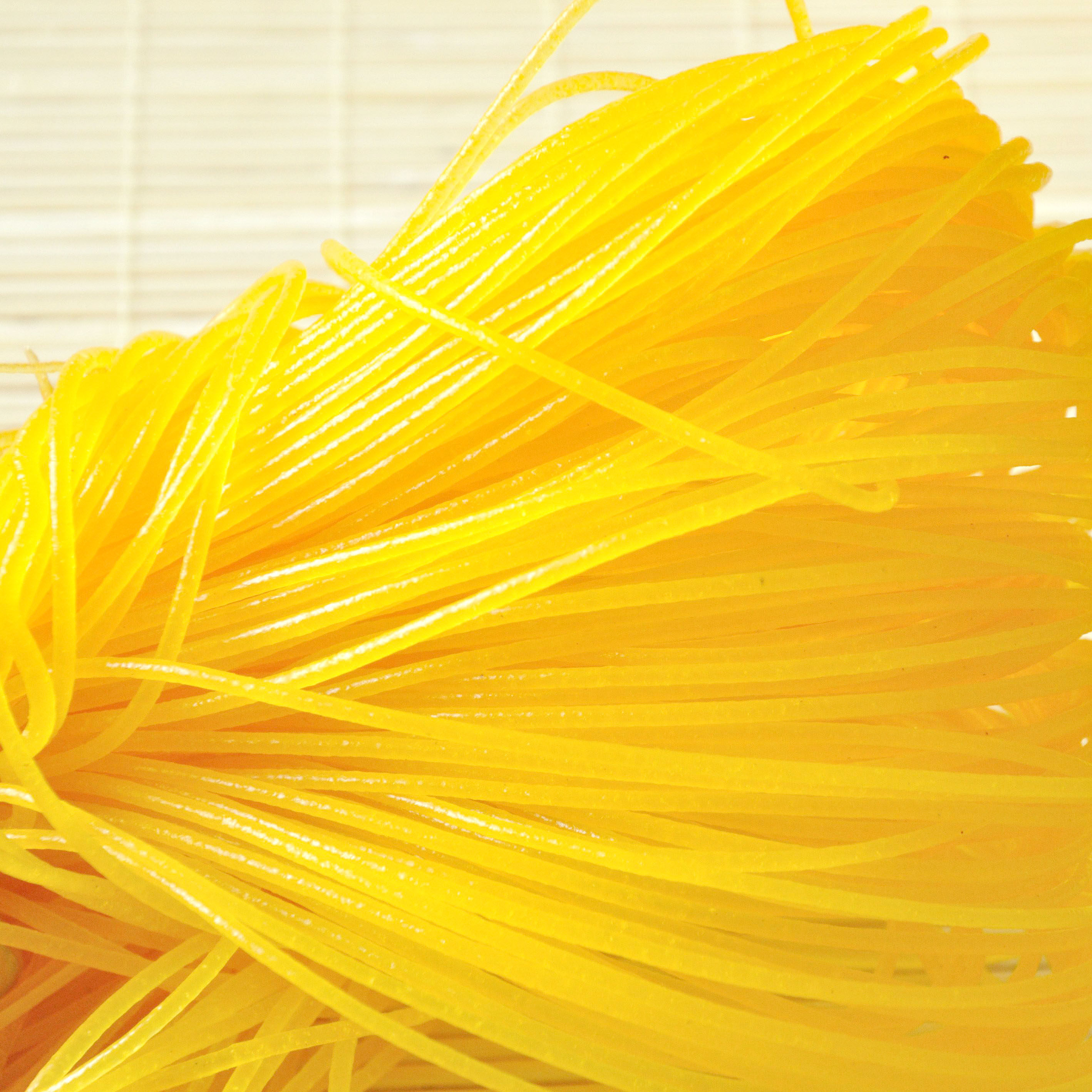 东北小吃玉米碴条 玉米面条 无料装 麻辣烫热面500克3.8元5份包邮